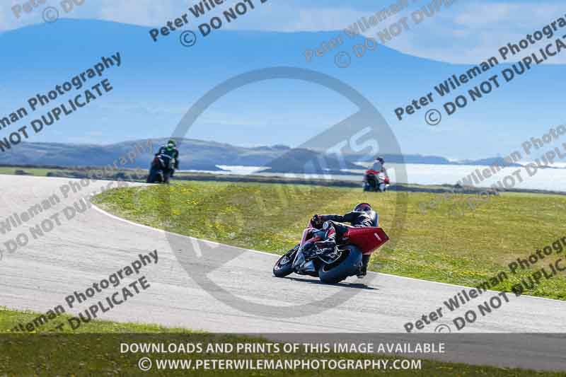 anglesey no limits trackday;anglesey photographs;anglesey trackday photographs;enduro digital images;event digital images;eventdigitalimages;no limits trackdays;peter wileman photography;racing digital images;trac mon;trackday digital images;trackday photos;ty croes